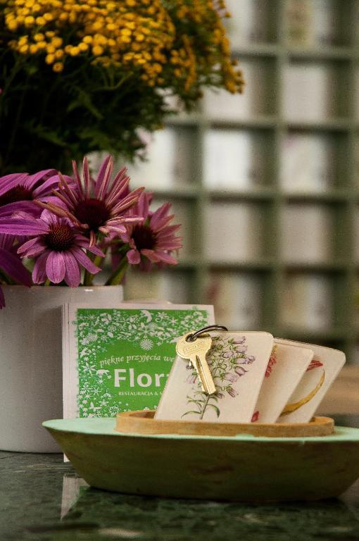 Hotel Flora Лодз Екстериор снимка